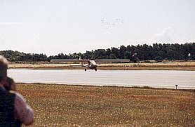onair4.jpg (17119 bytes)